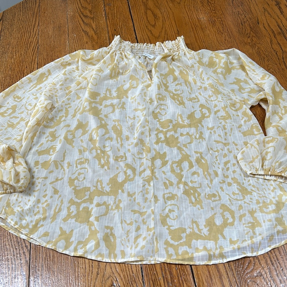 Bucket List gold and cream chiffon blouse. Animal print, sheer, size Large.